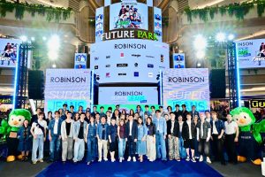 “ROBINSON SUPER JEANS WEEK 2026” เปิด “THE JEANS CLUB” คลับของคนรักยีนส์ ชวนอัปเดตเทรนด์ยีนส์ 2026–2027 ช้อปเอ็กซ์คลูซีฟไอเทมยีนส์กว่า 20 แบรนด์ดัง พร้อม 8 หนุ่ม FAVIQ  แท็กทีมทัพดารา 20 JEANS CLUB MUSES จัดเต็มแฟชั่นโชว์–มินิคอนเสิร์ต บนรันเวย์ยีนส์แห่งปี!