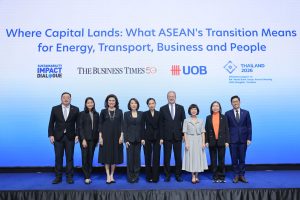 ยูโอบี ประเทศไทย และเดอะ บิสสิเนส ไทมส์ เปิดเวที Sustainability Impact Dialogue ถกบทบาทเงินทุนในการขับเคลื่อนการเปลี่ยนผ่านสู่ความยั่งยืนของอาเซียน ผู้นำภาครัฐ ภาคธุรกิจ และภาคการเงินร่วมแลกเปลี่ยนมุมมองถึงปัจจัยสำคัญในการสนับสนุนการลงทุนที่ช่วยเสริมความสามารถในการแข่งขัน สร้างความยืดหยุ่น และขับเคลื่อนการเติบโตอย่างยั่งยืนในภูมิภาค